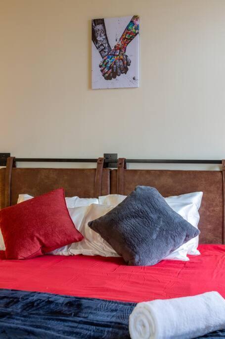 King Bed W/ Panoramic Views Of Dt! Apartman Rochester Kültér fotó